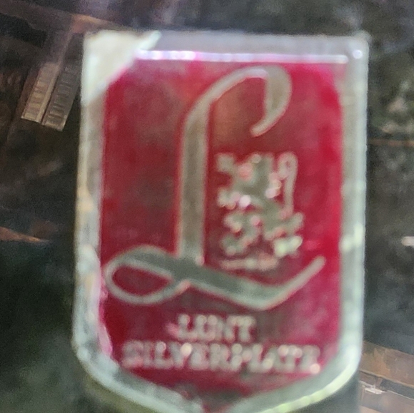 Vintage Lunt Silverplate Platter - Elegant and Timeless Design - Picture 3 of 3